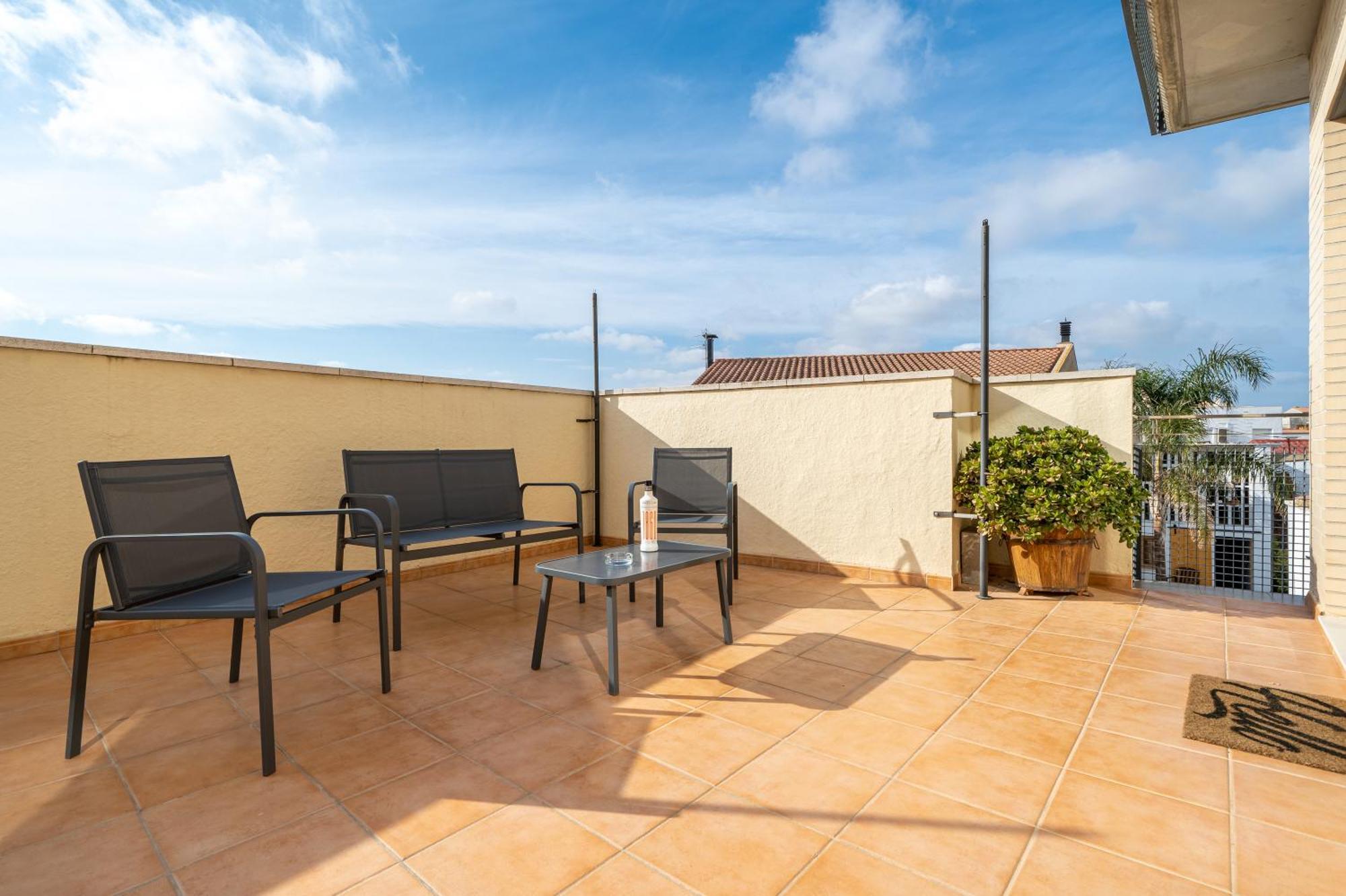 Apartament Ferran *